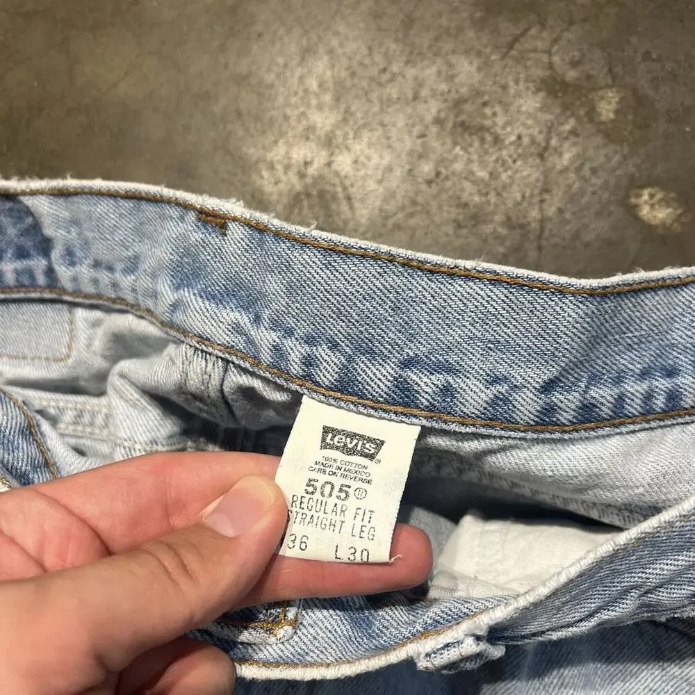 Vintage 90s Levi's 505 Blue Regular Fit Jeans 34x30